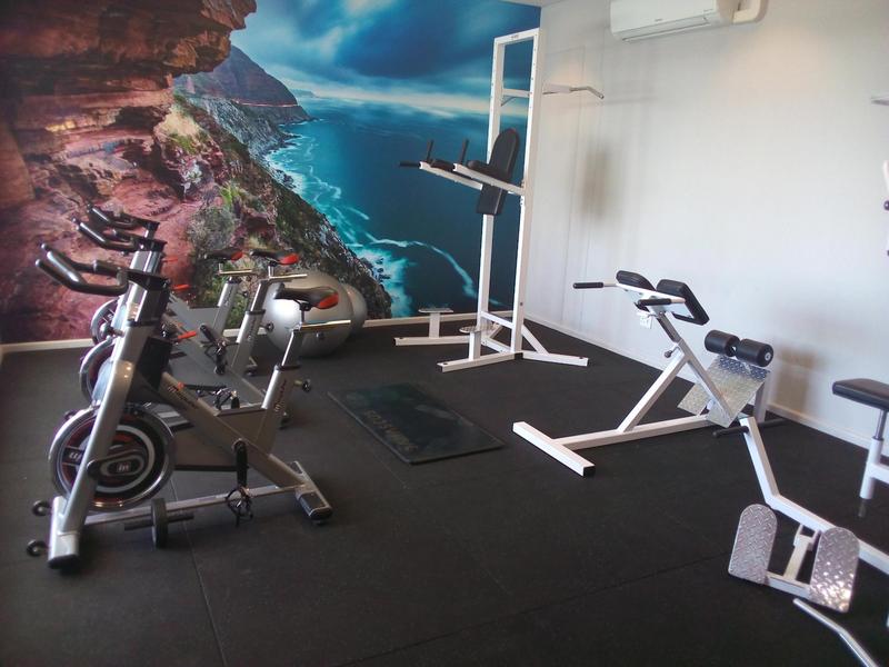 To Let 1 Bedroom Property for Rent in Woodstock Western Cape